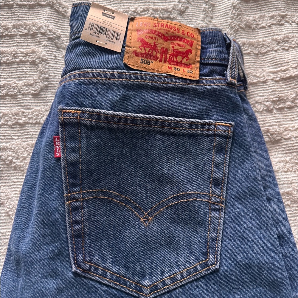 Levi's Women’s Classic Indigo Straight Jeans
